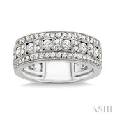 1 1/10 Ctw Channel Round Cut Diamond Wedding Band in 14K White Gold